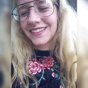 Meet your Posher, Lydia